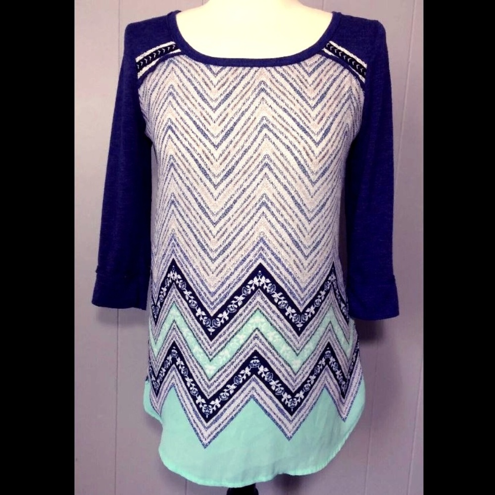 Semi Sheer Button Open Back Chevron Top Tunic